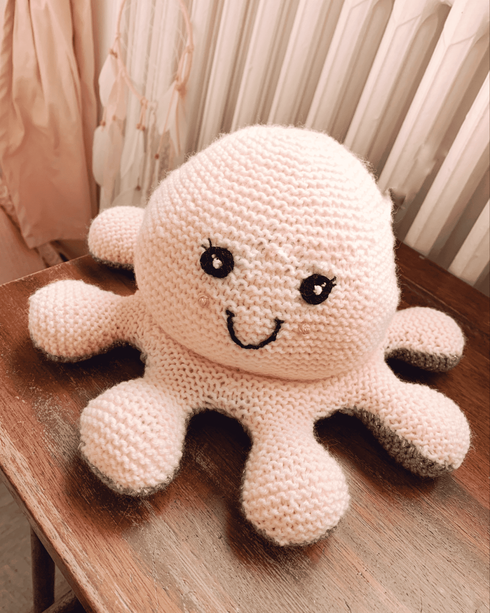 peluche pieuvre en tricot reversible